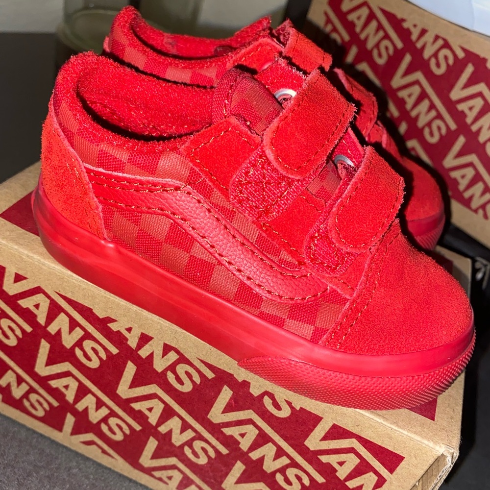 Old Skool V Racer Red Vans